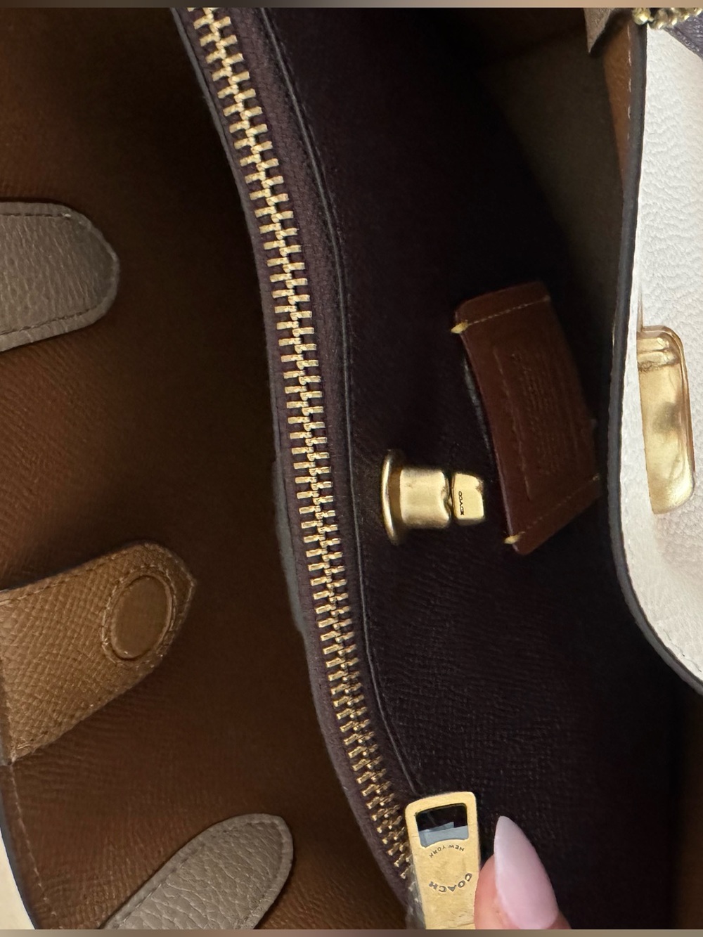 Coach Pebbled Leather Willow Tote 24 in Chalk/Taupe - Picture 3 of 4